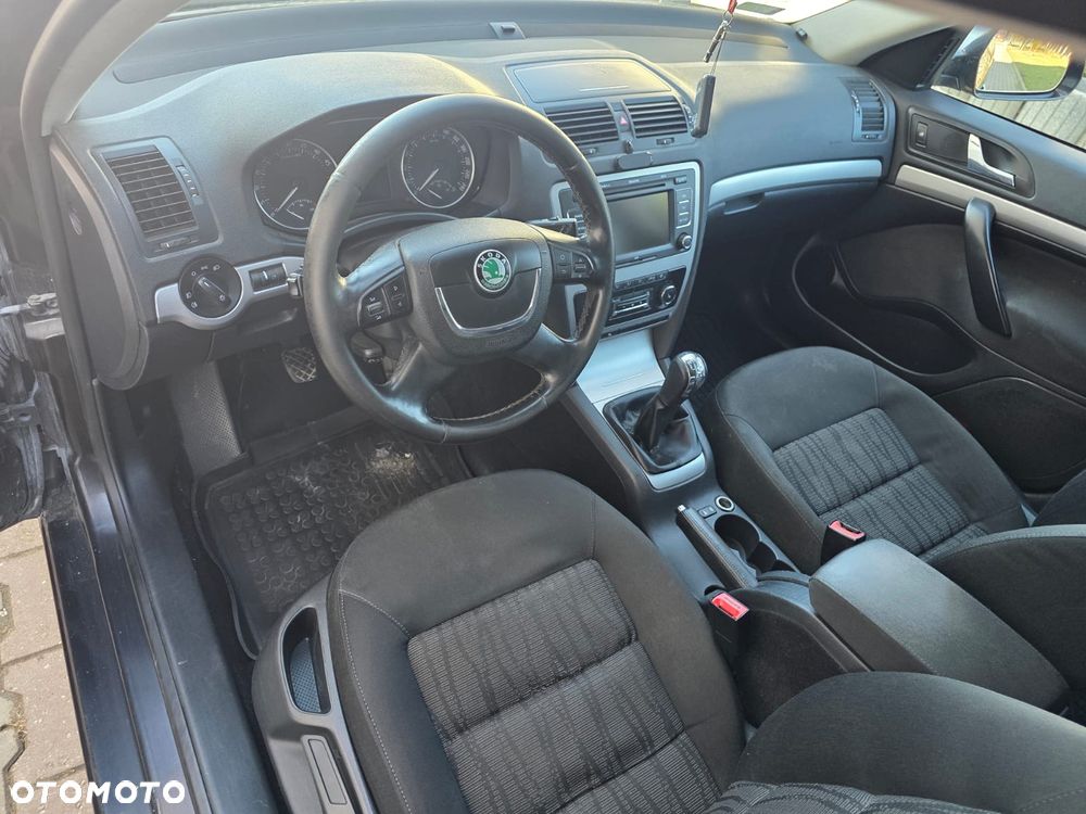 Skoda Octavia 2.0 TDI DPF Ambiente - 21