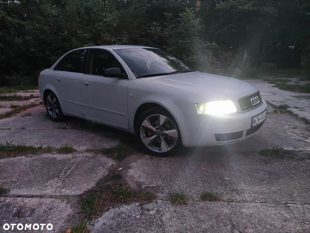 Audi A4 Limousine 1.8T Quattro - 8