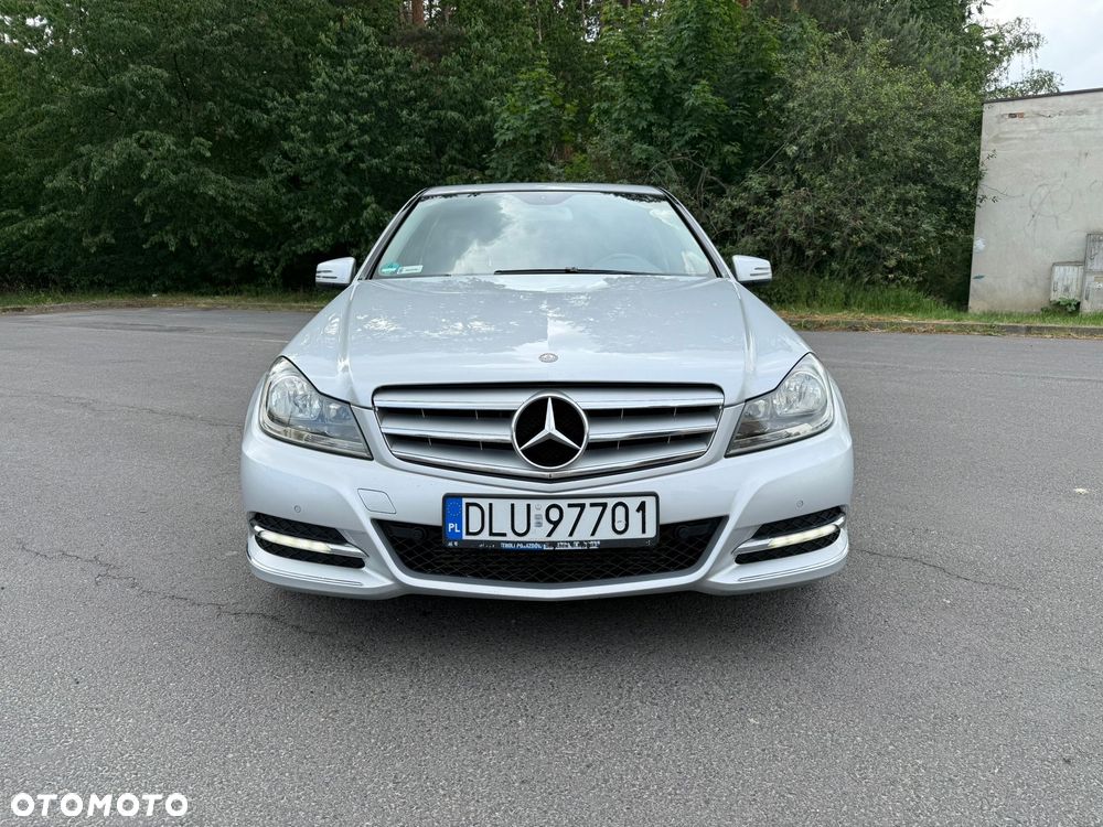 Mercedes-Benz Klasa C 250 CGI BlueEff Avantgarde - 1
