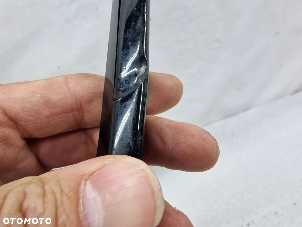 SEAT ATECA 575 16- ATRAPA / GRILL PRZEDNI PRZÓD / RAMKA CZARNA , NR 575854643C , NR AUKCJI GL809 - 11