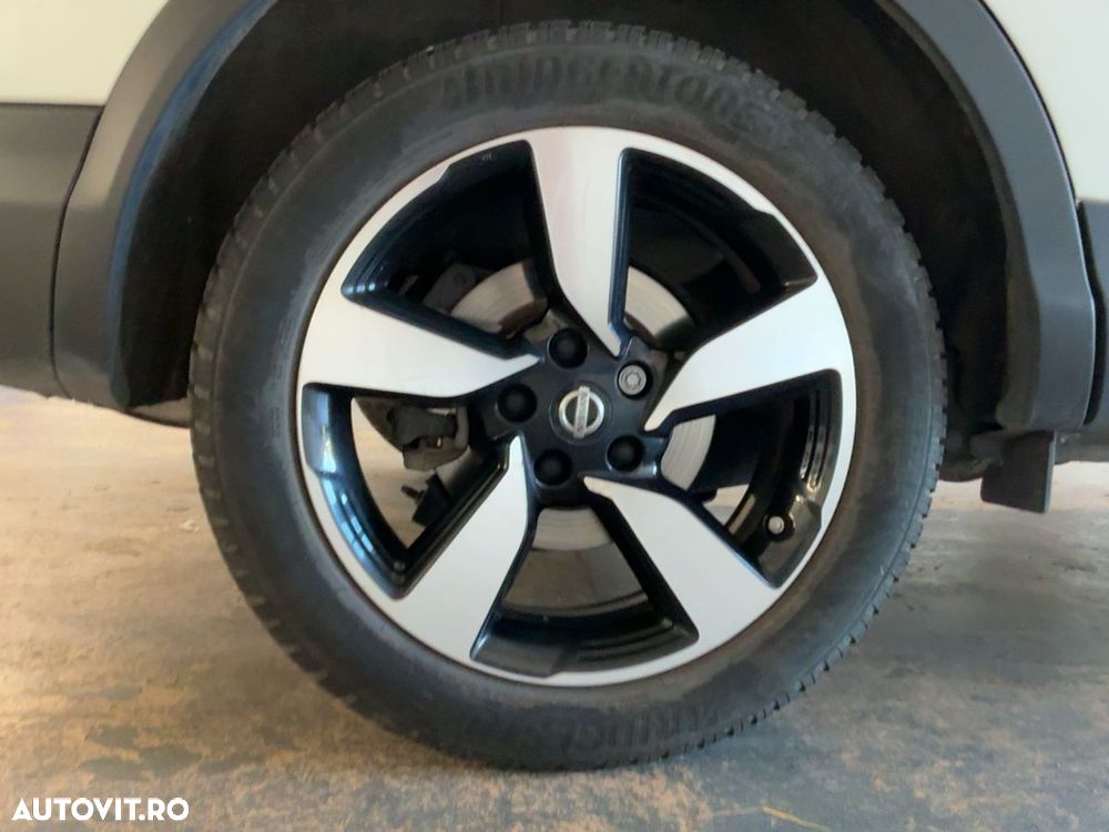 Nissan Qashqai 1.2 DIG-T Start/Stop X-TRONIC Tekna - 18