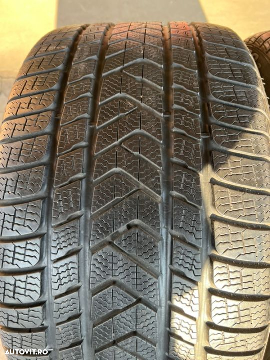 vând 2 anvelope 315/30/21 Pirelli de iarnă ca noi - 4