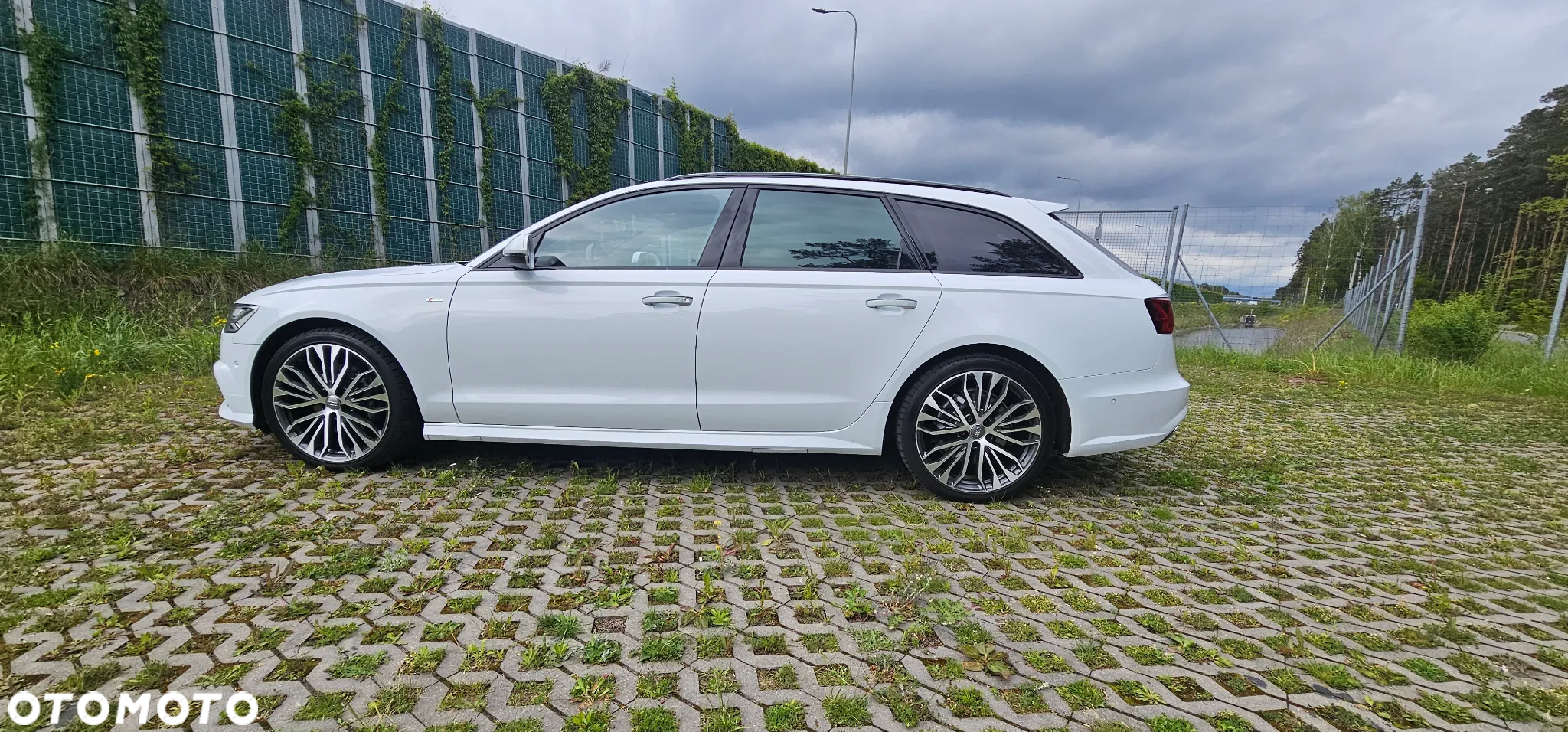 Audi A6 Avant 3.0 TDI quattro S tronic - 4