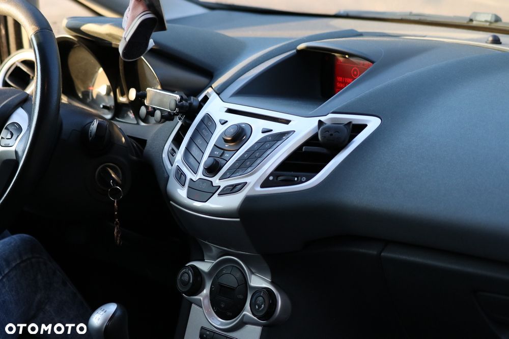 Ford Fiesta - 7
