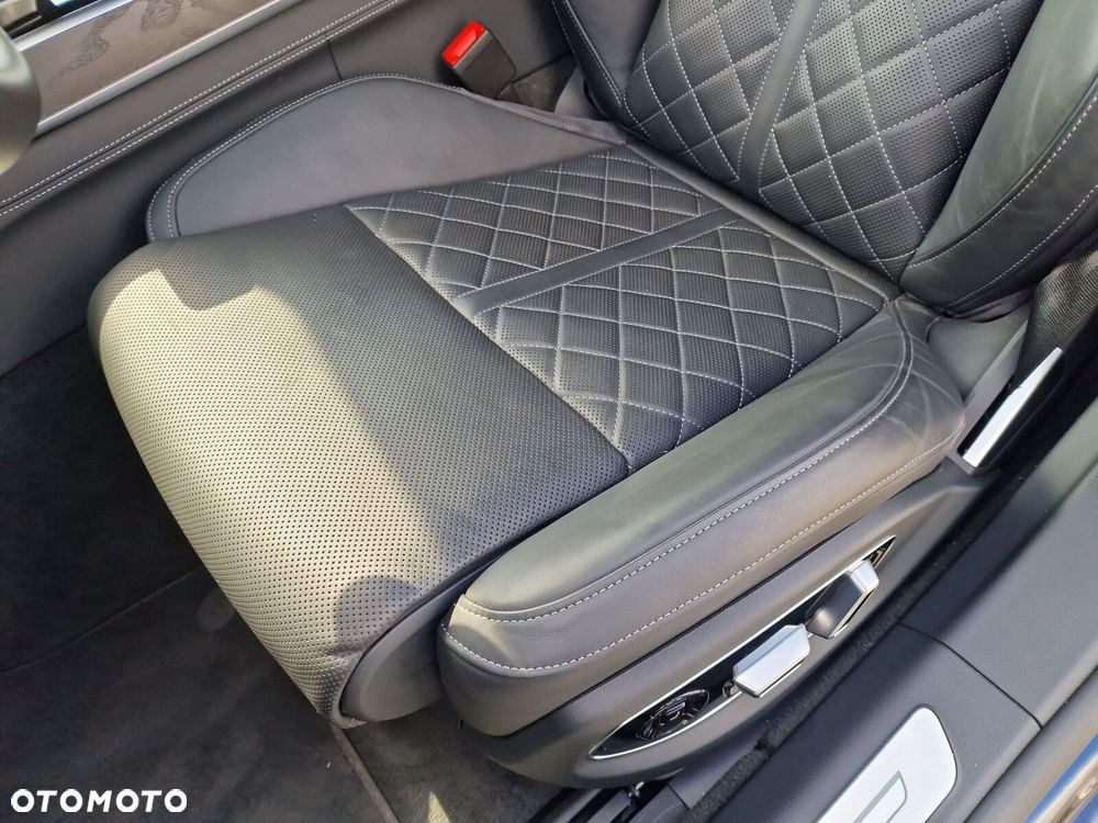 Audi A8 - 13