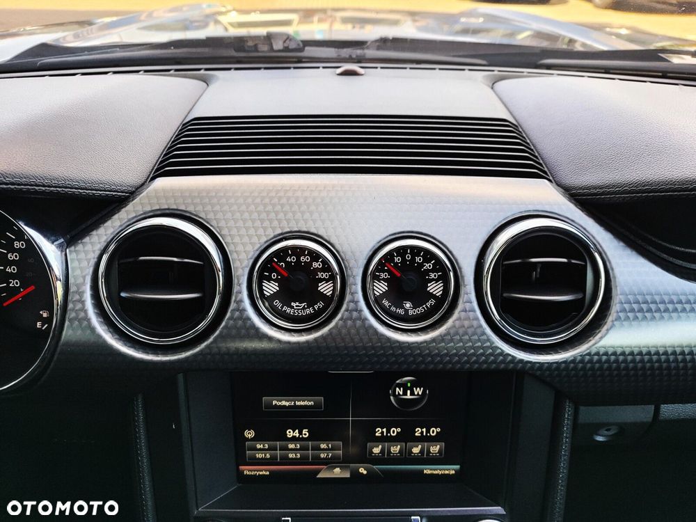 Ford Mustang - 28