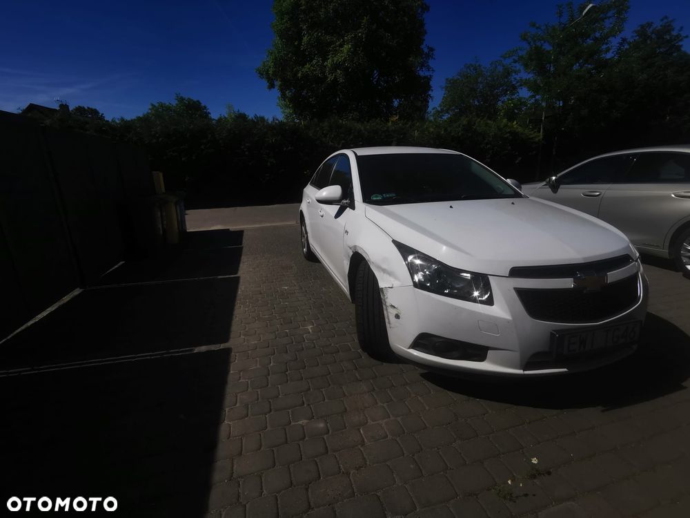 Chevrolet Cruze 1.8 LT - 4