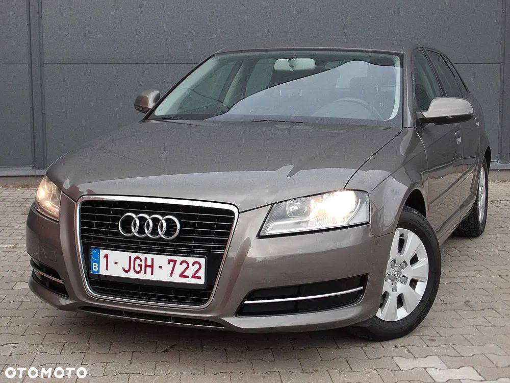 Audi A3 Sportback 1.6 TDI Ambiente - 1