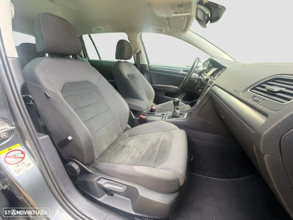 VW Golf Variant - 14