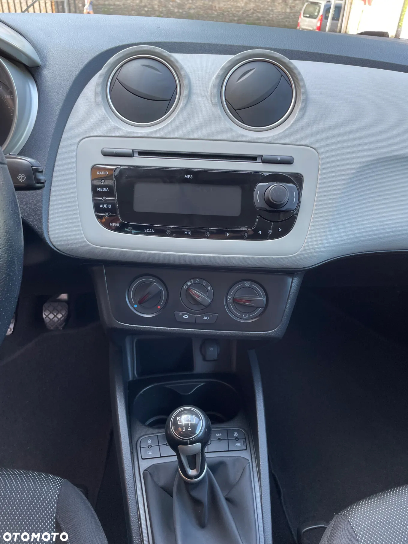 Seat Ibiza SC 1.6 16V Sport - 17