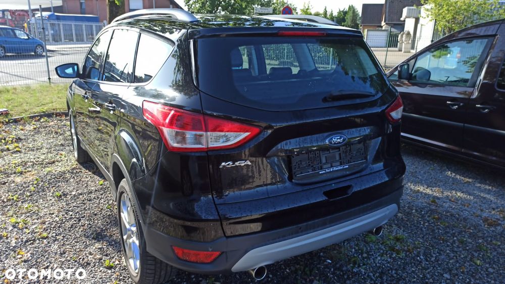 Ford Kuga 2.0 TDCi 2x4 Titanium - 3