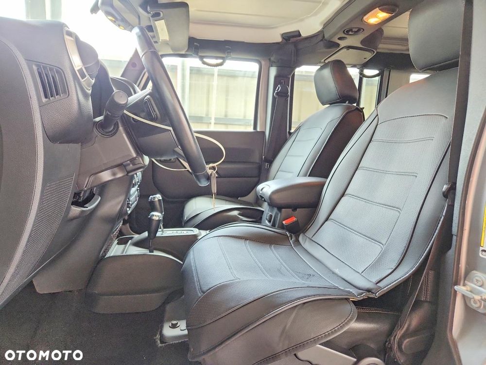Jeep Wrangler 3.6 Unlim Sahara - 7