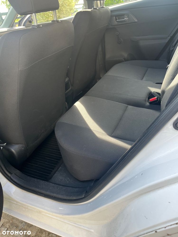 Toyota Auris - 10