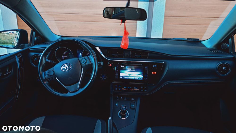 Toyota Auris - 5