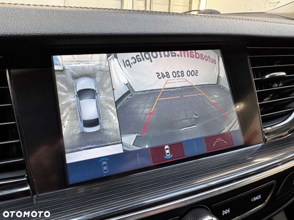 Opel Insignia - 36