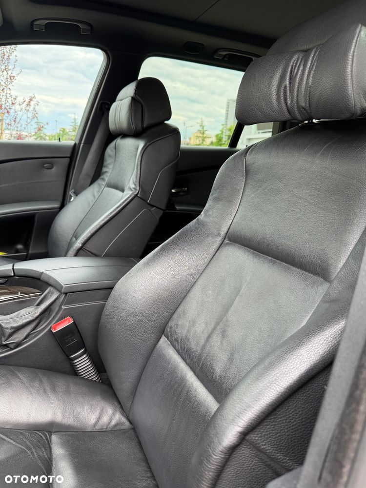 BMW Seria 5 530d - 23
