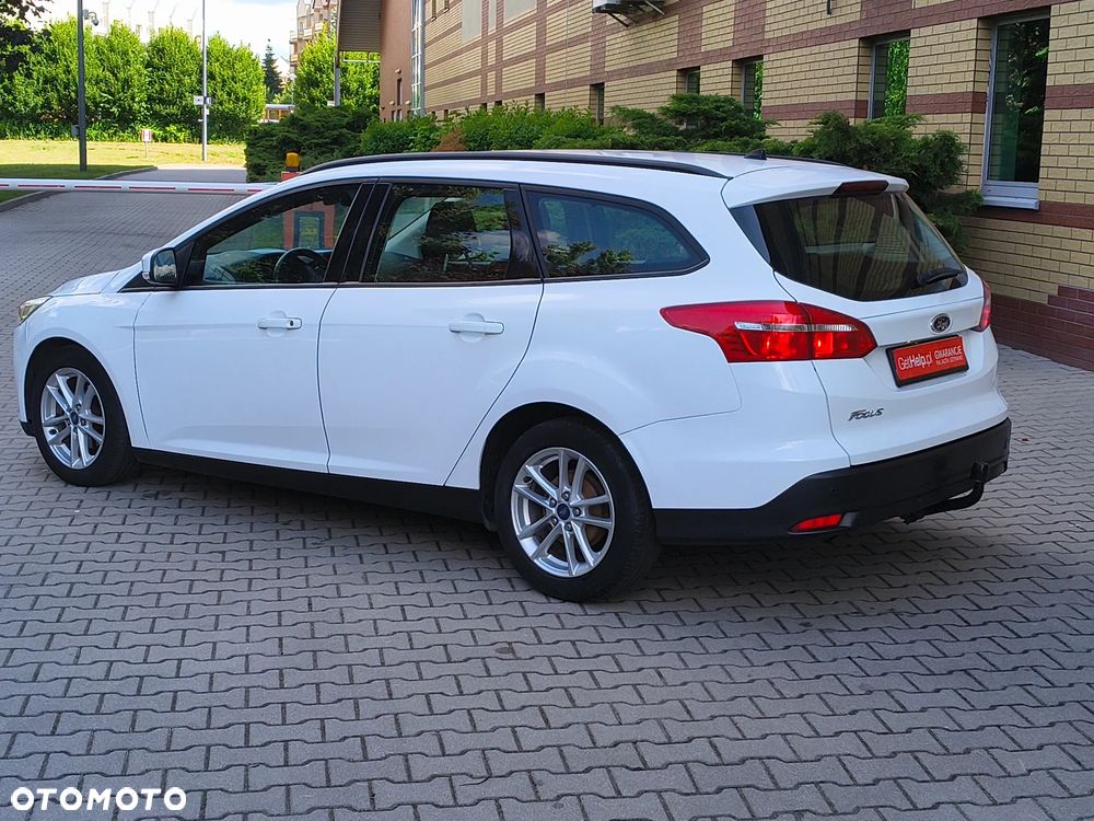Ford Focus 1.5 TDCi SYNC Edition - 11