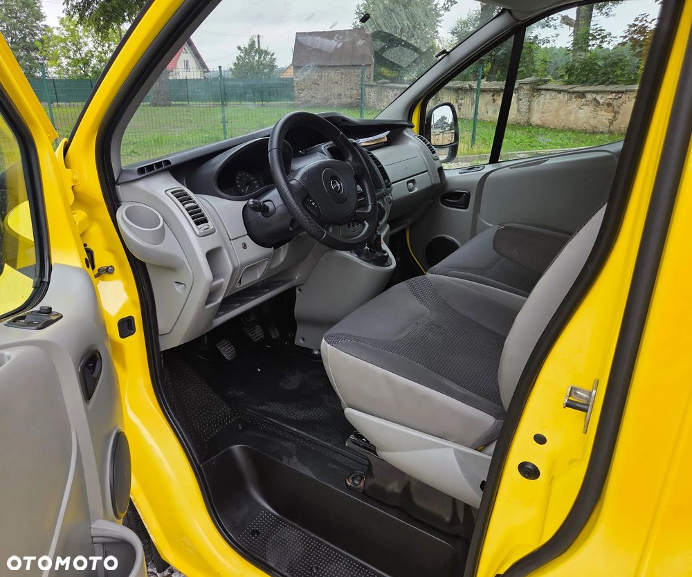 Opel Vivaro - 13