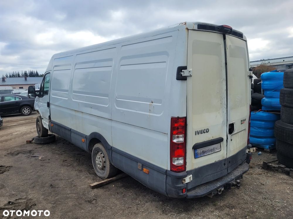 IVECO DAILY IV 35S18 maska pokrywa silnika klapa bagażnika zderzak lampa reflektor pas przedni stop lampy halogeny - 3