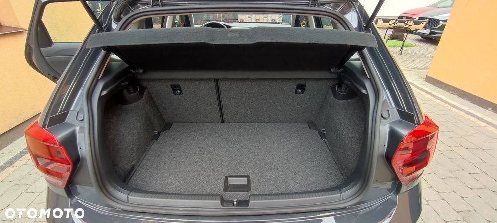 Volkswagen Polo - 24