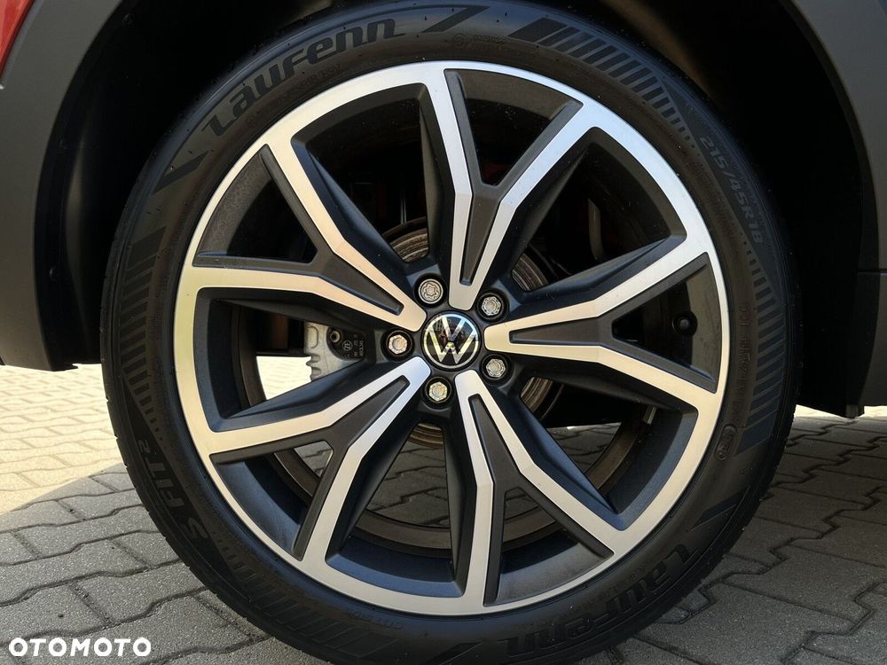 Volkswagen T-Cross - 11