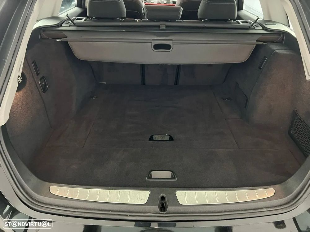 BMW 318 d Touring Auto - 10