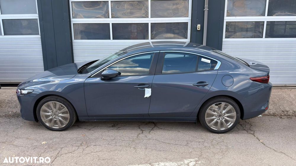 Mazda 3 e-Skyactiv G140 AT MHEV Center-Line - 4