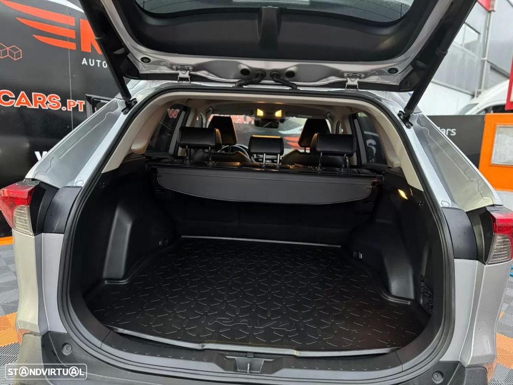 Toyota RAV4 2.5 HDF Exclusive - 20