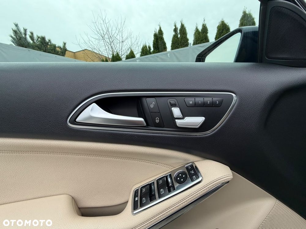 Mercedes-Benz GLA 250 7G-DCT Style - 27