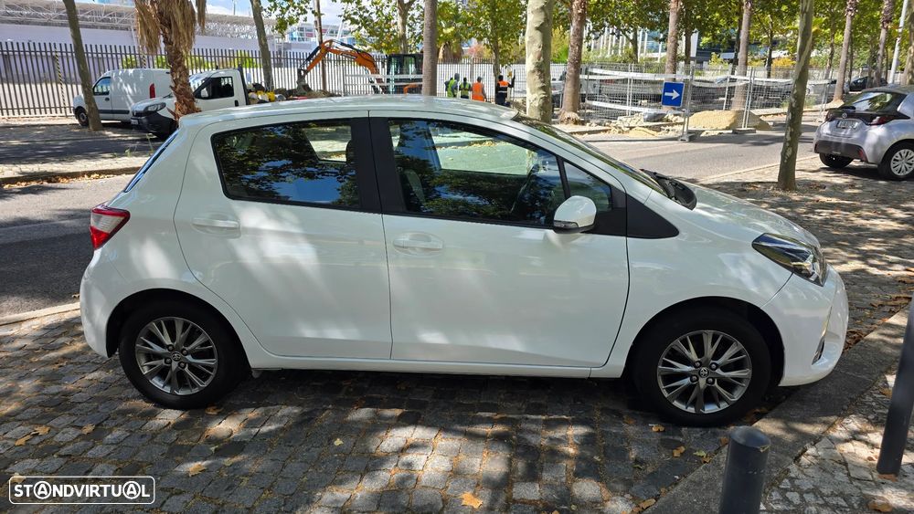 Toyota Yaris 1.0 VVT-i Comfort +PS Style +P.Techno - 10