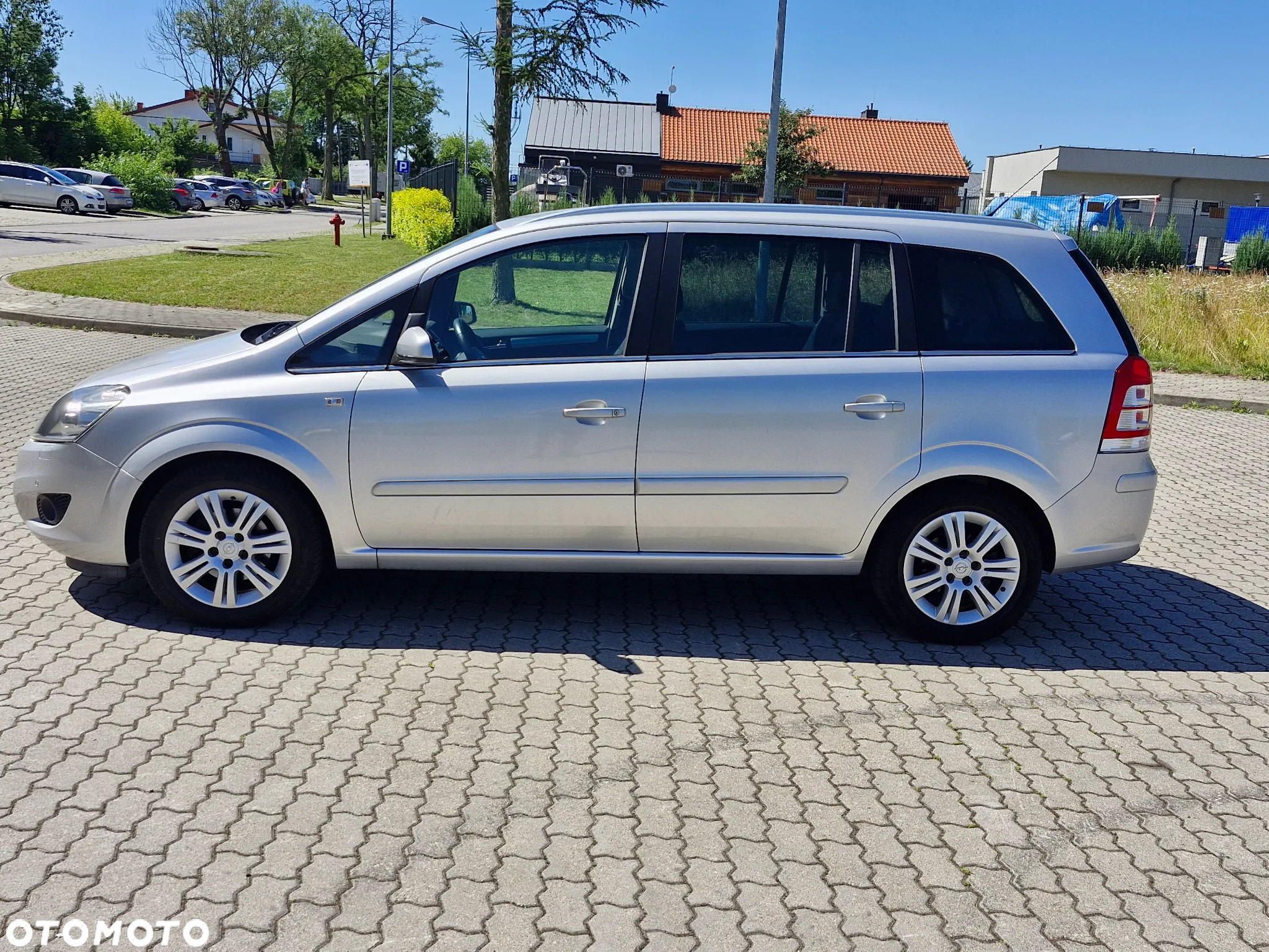 Opel Zafira 1.8 Cosmo EU5 - 6