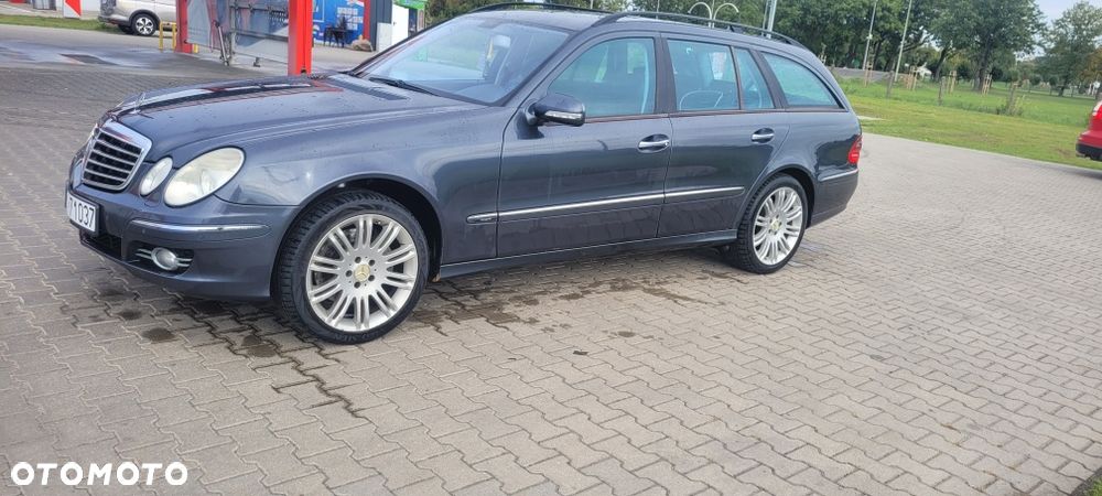 Mercedes-Benz E-Class 2008 photo 3