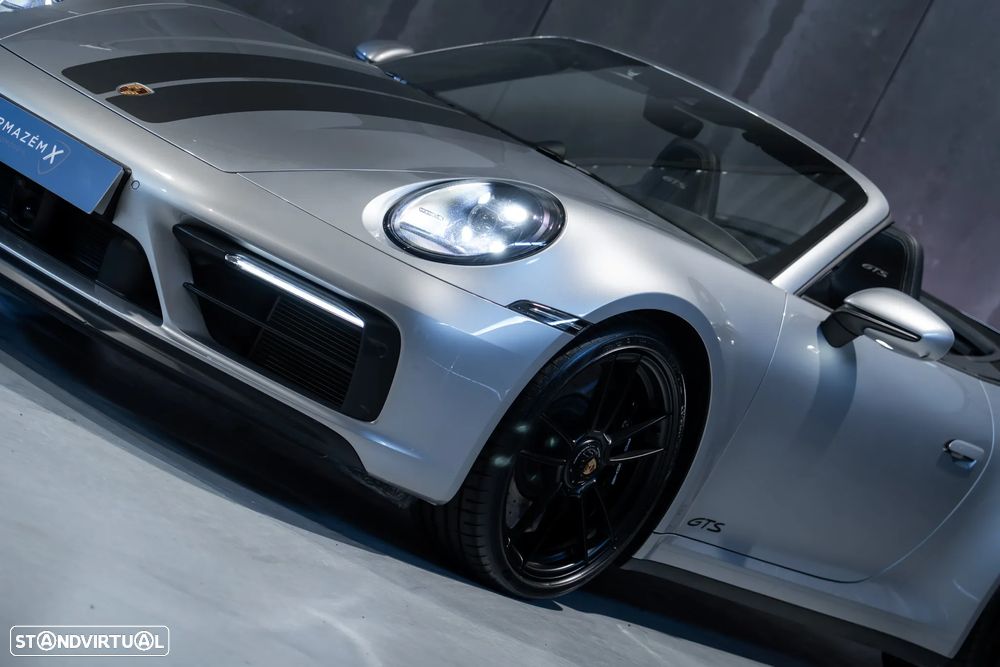 Porsche 911 (992) Carrera Cabrio 4 GTS PDK - 3