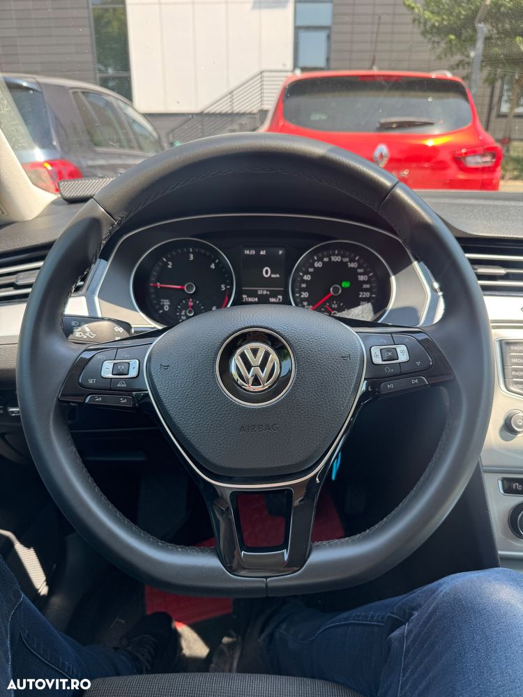 Volkswagen Passat 1.6 TDI (BlueMotion Technology) DSG Comfortline - 6