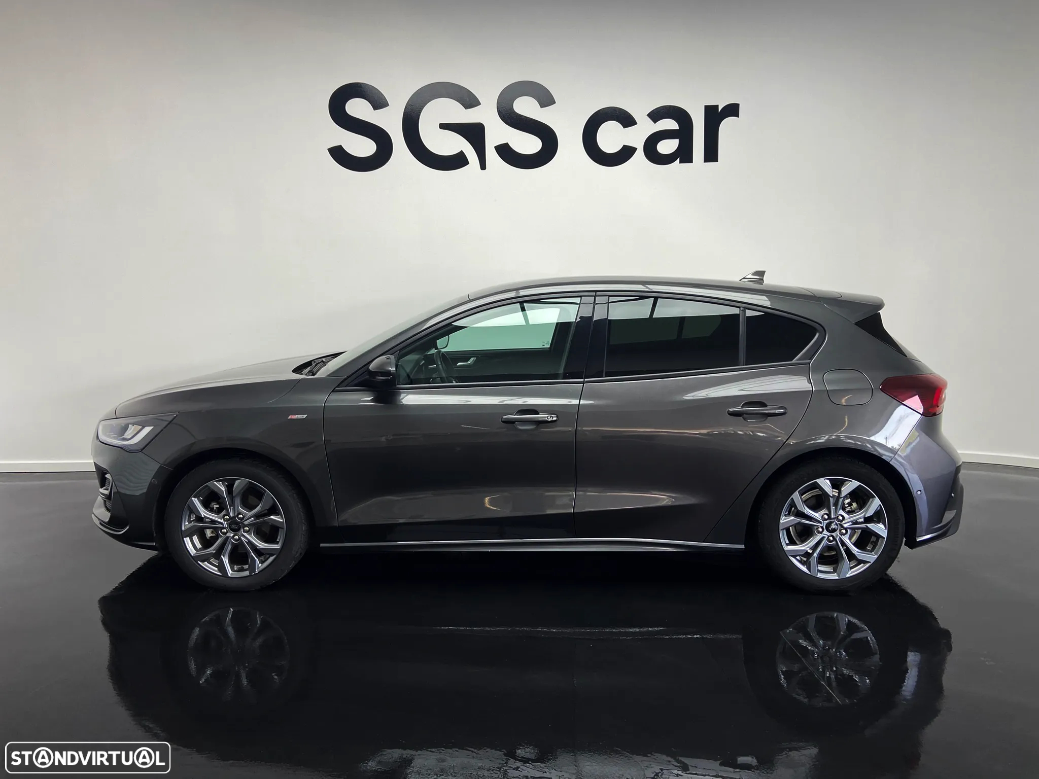 Ford Focus 1.0 EcoBoost MHEV ST-Line - 2
