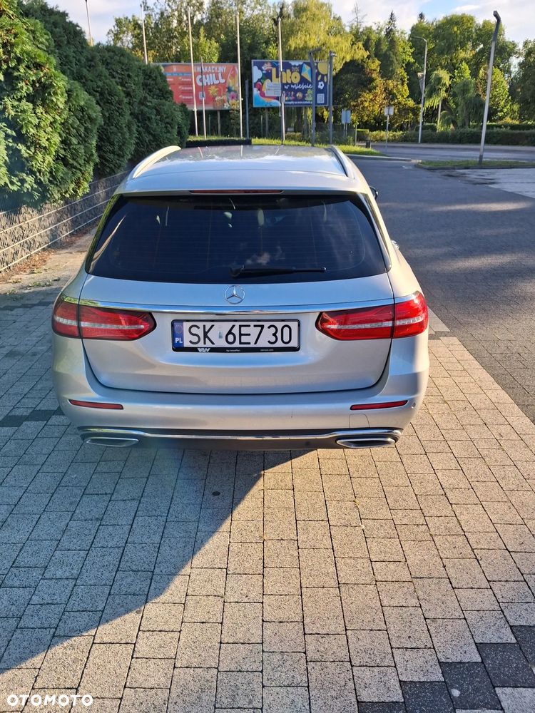 Mercedes-Benz Klasa E 220 d 9G-TRONIC - 4