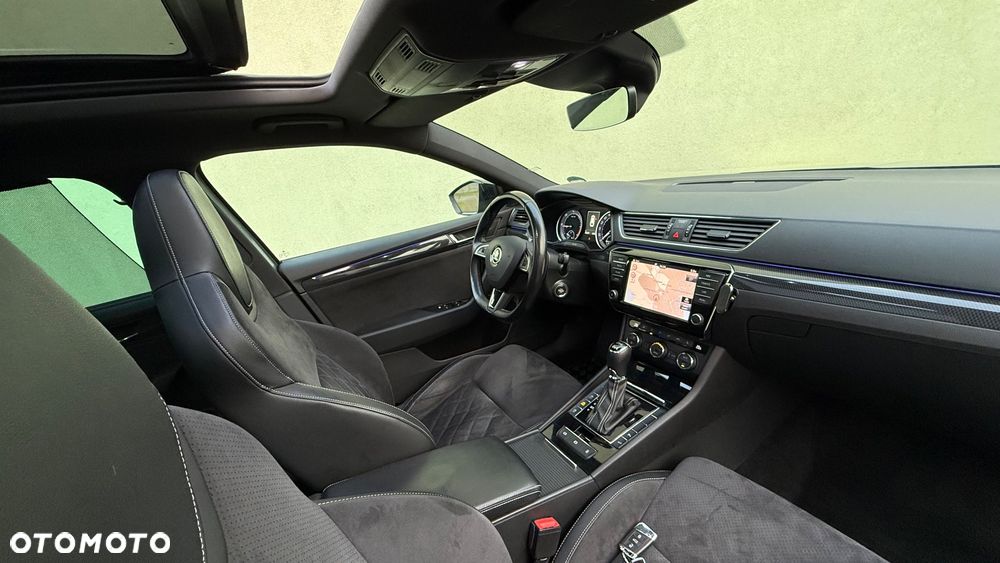 Skoda Superb 2.0 TDI 4x4 DSG SportLine - 36