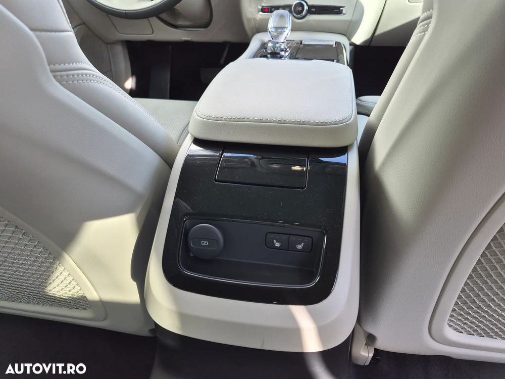 Volvo S90 Recharge T8 AWD Plus Bright - 31