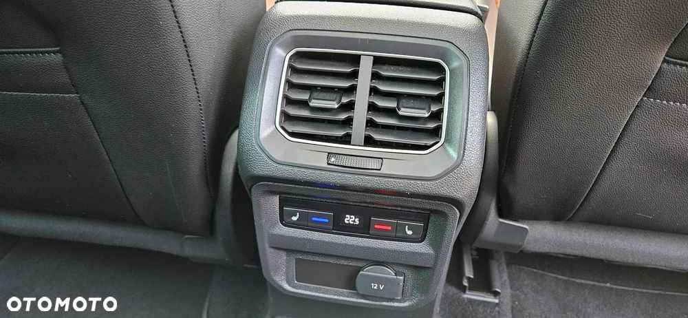 Volkswagen Tiguan - 26