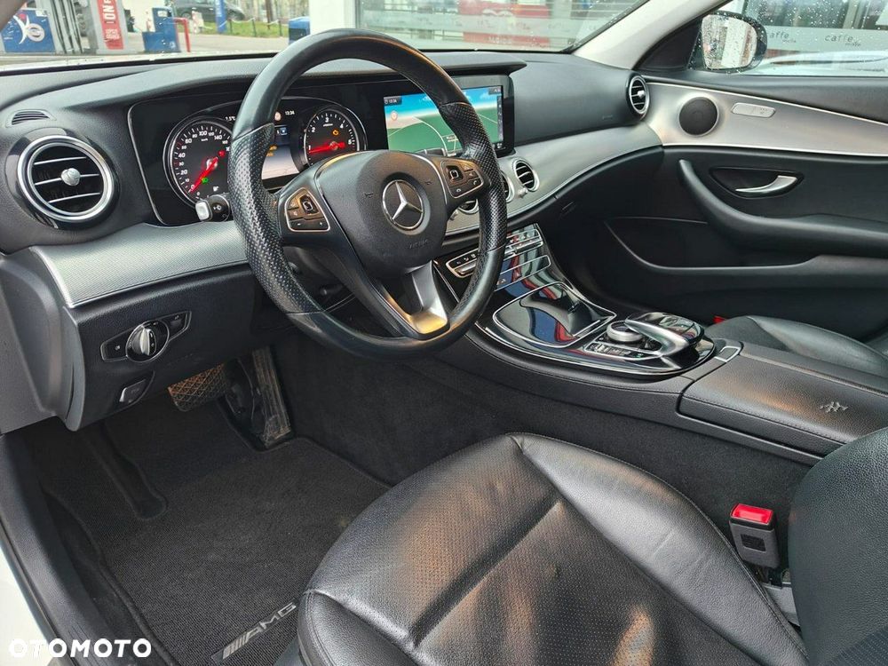 Mercedes-Benz Klasa E - 9