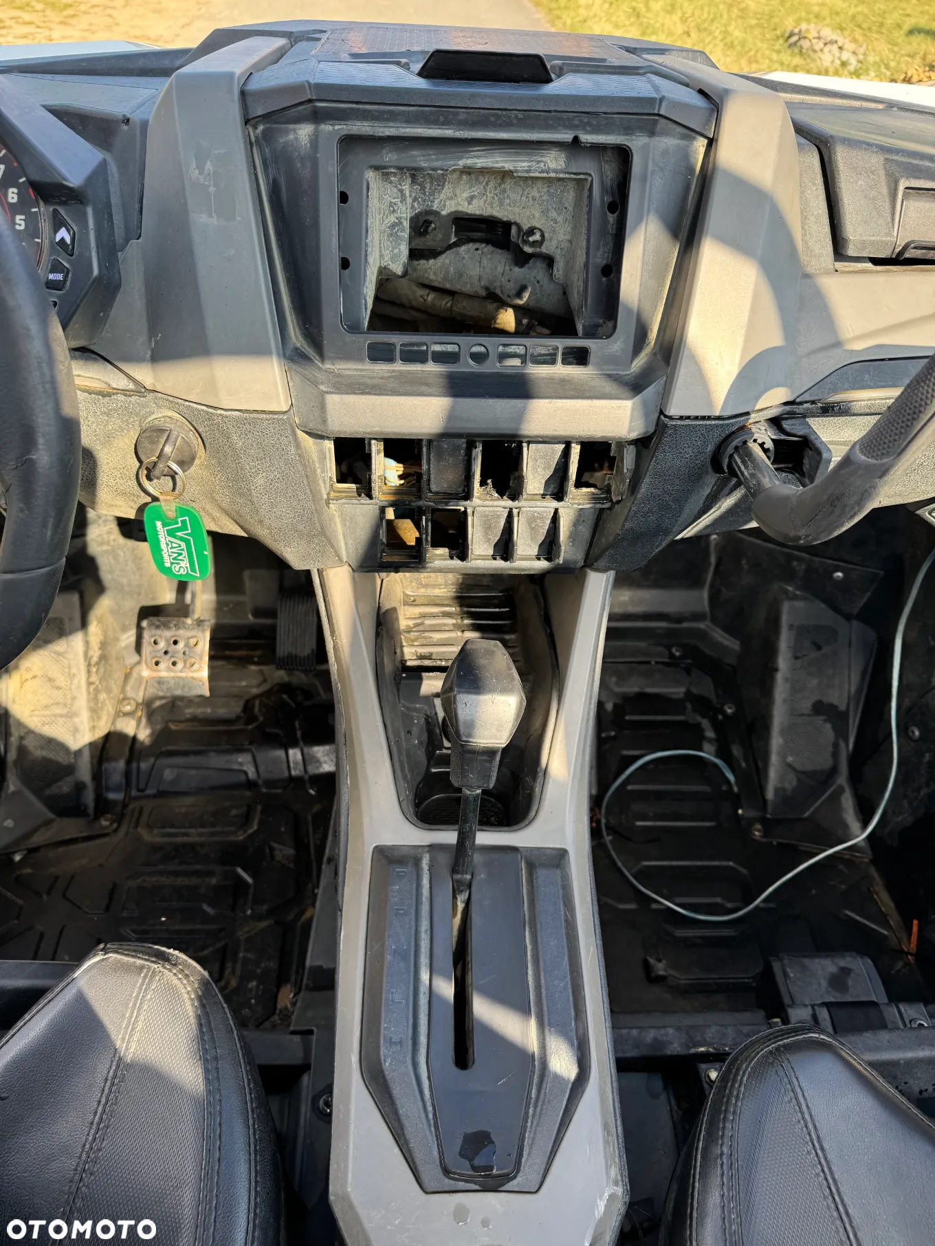 Polaris RZR - 13