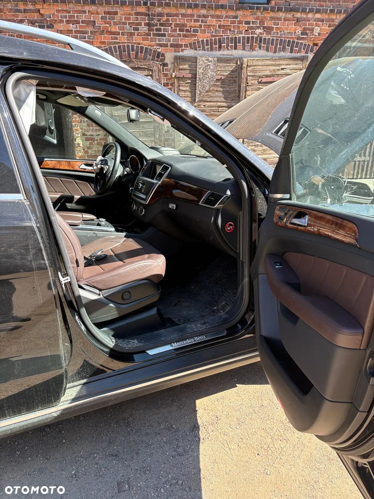 Mercedes-Benz GL - 16