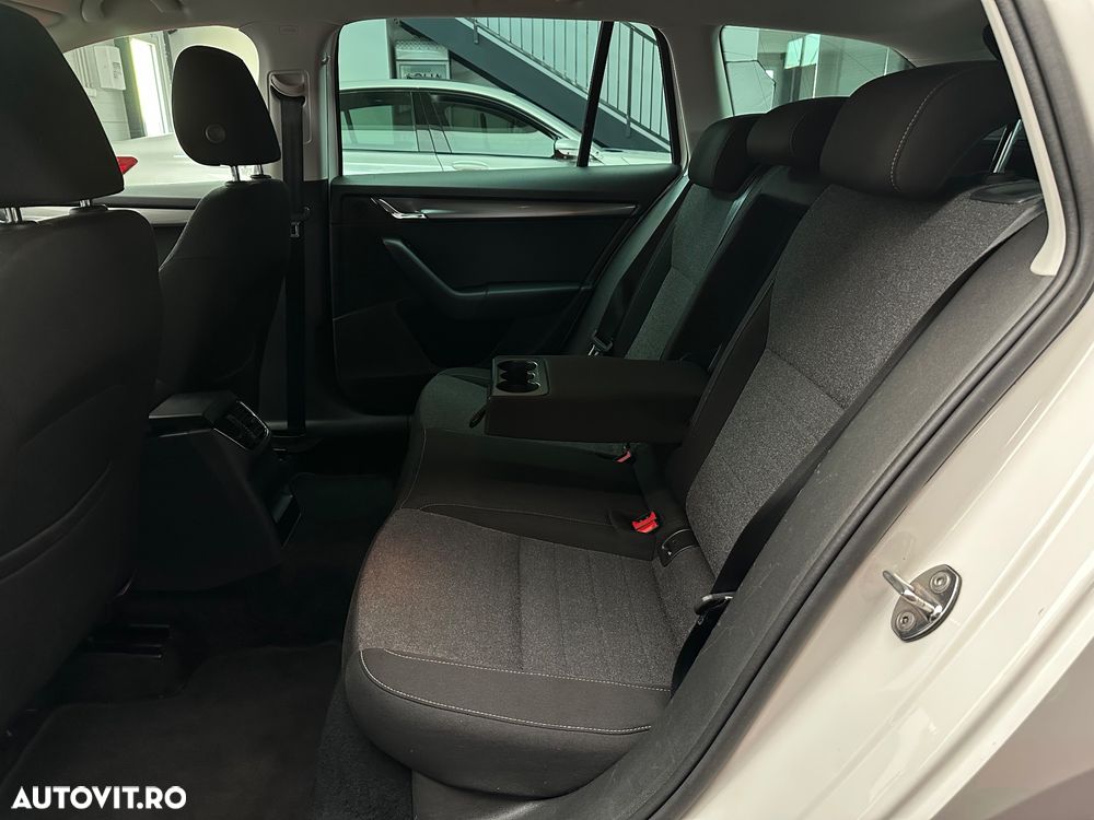 Skoda Octavia 1.5 TSI e-TEC DSG Edition - 21