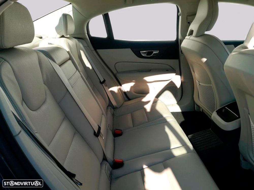 Volvo S60 2.0 T8 PHEV Inscription AWD - 5