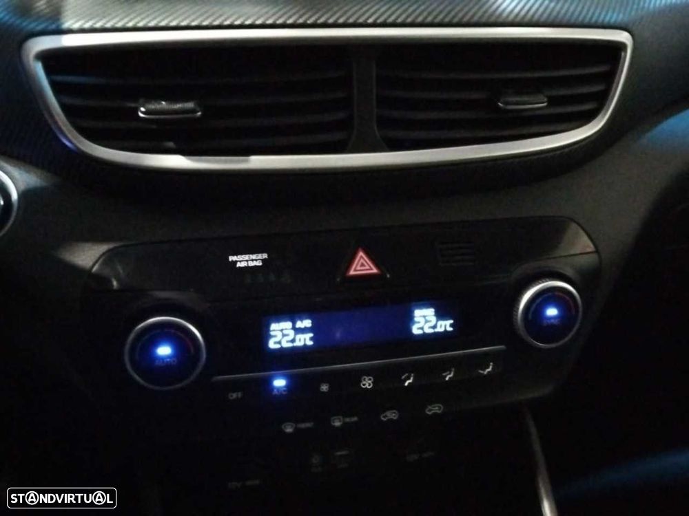 Hyundai Tucson 1.6 CRDi Premium - 17
