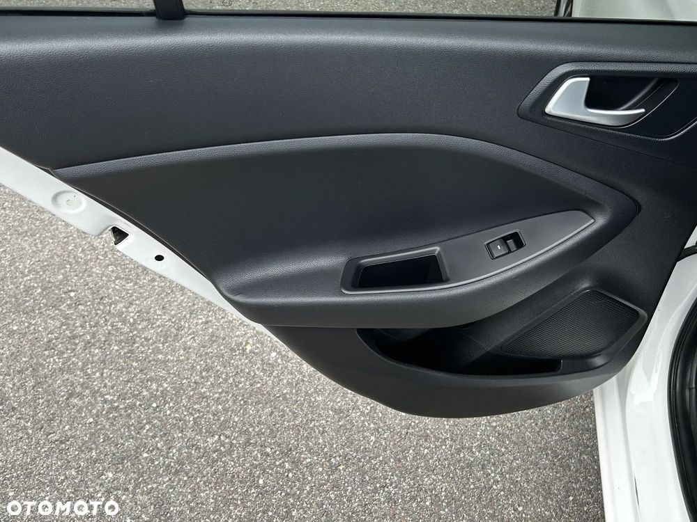Hyundai i20 1.2 Passion Plus - 12