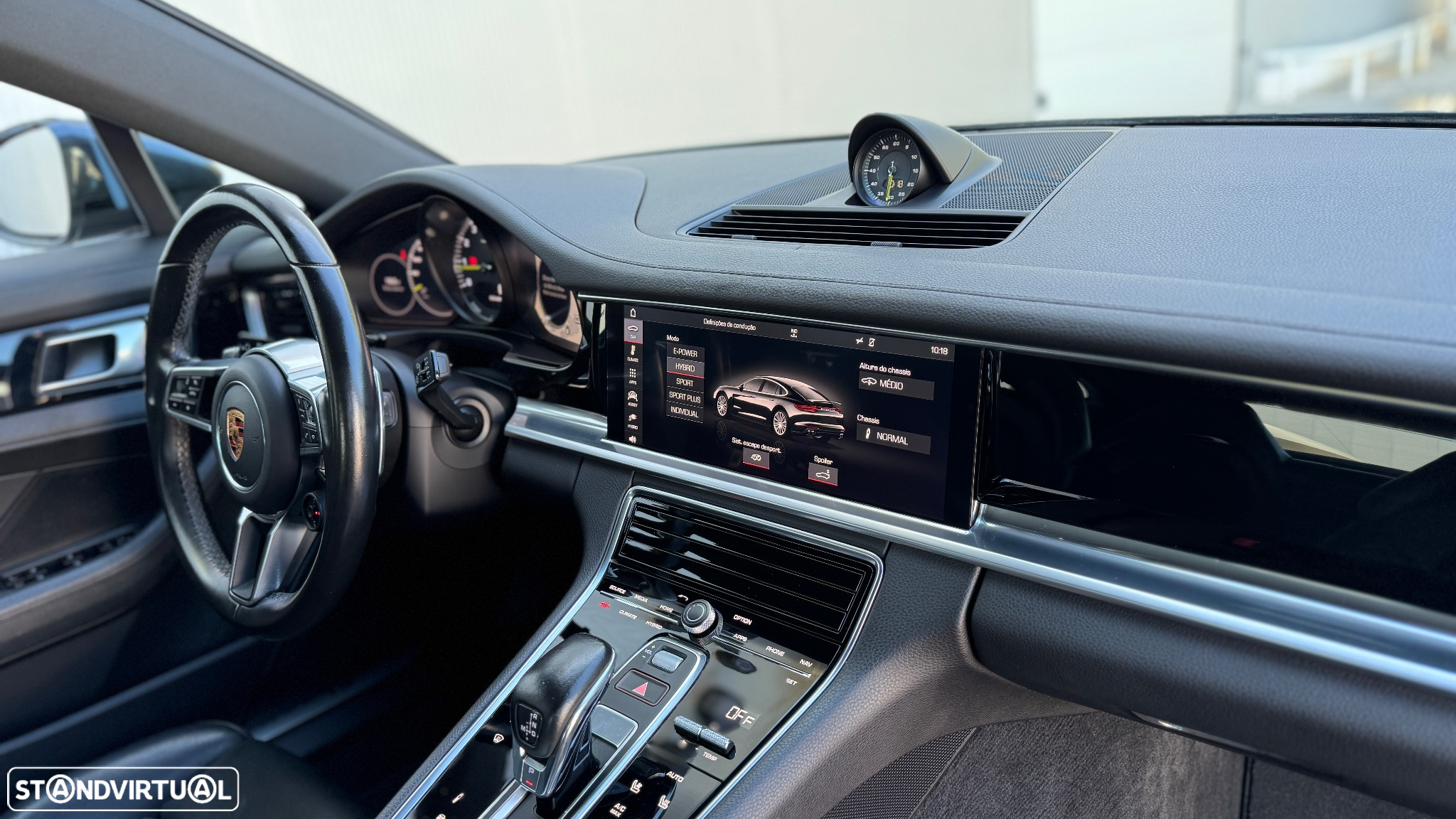 Porsche Panamera 4 E-Hybrid - 26
