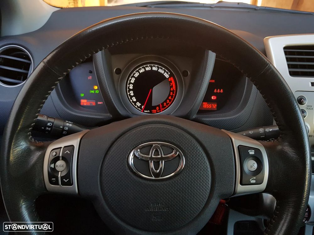 Toyota Urban Cruiser 1.33 VVT-i Sol - 21