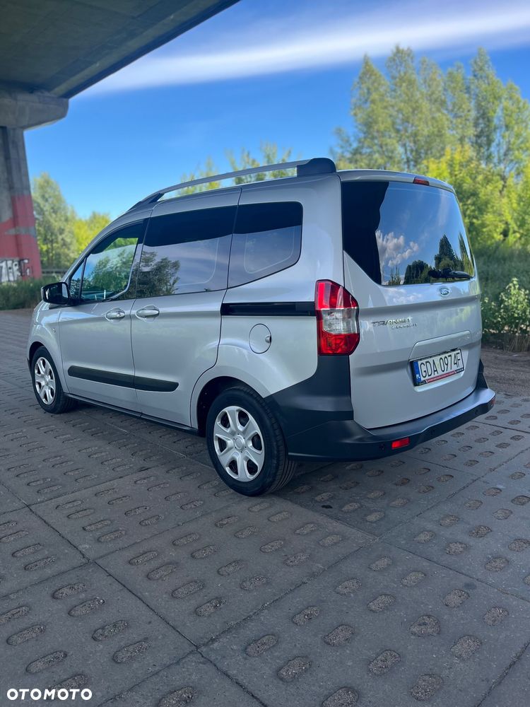 Ford Transit courier - 16