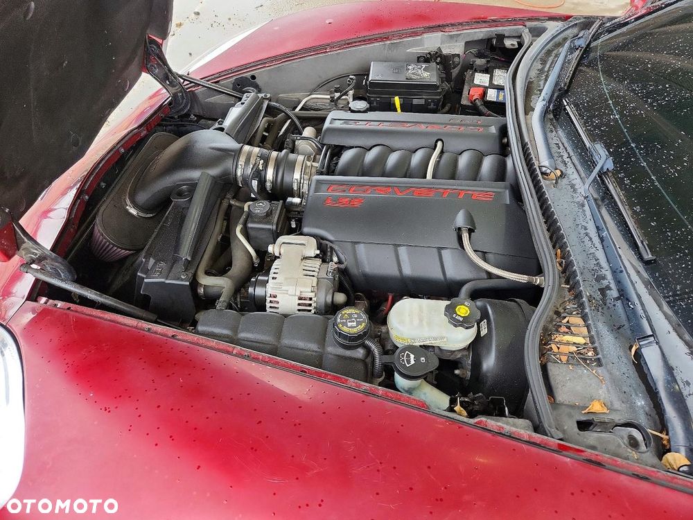 Chevrolet Corvette - 12